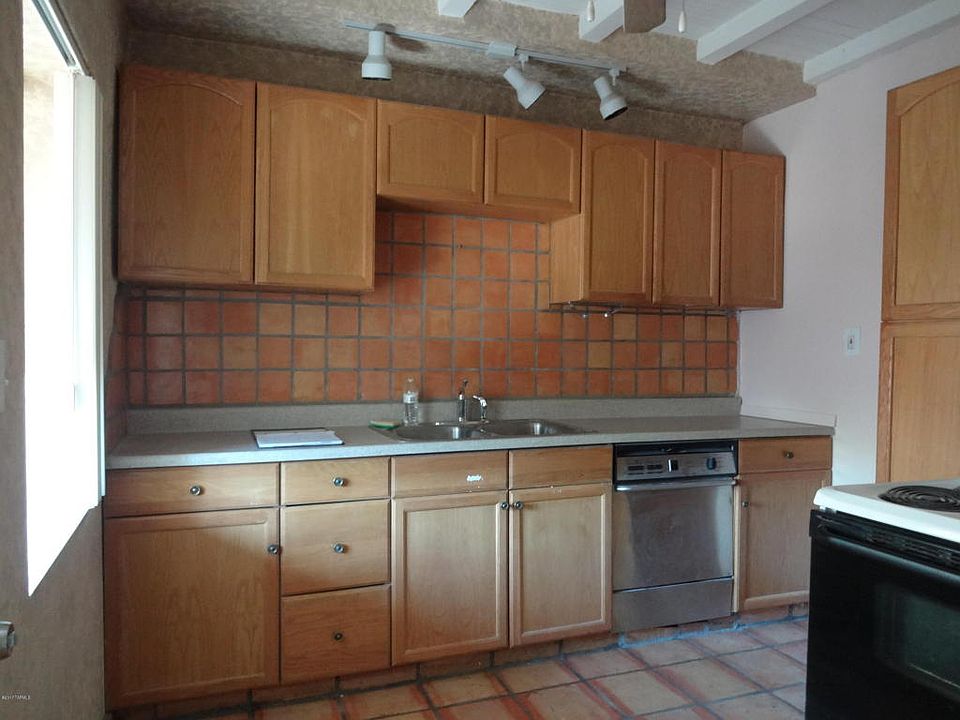 2nd image of 4126 E Hayne St