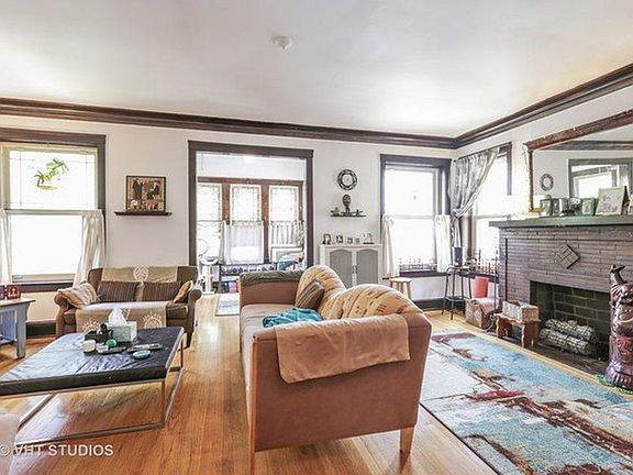 2nd image of 1431 W Granville Ave #3