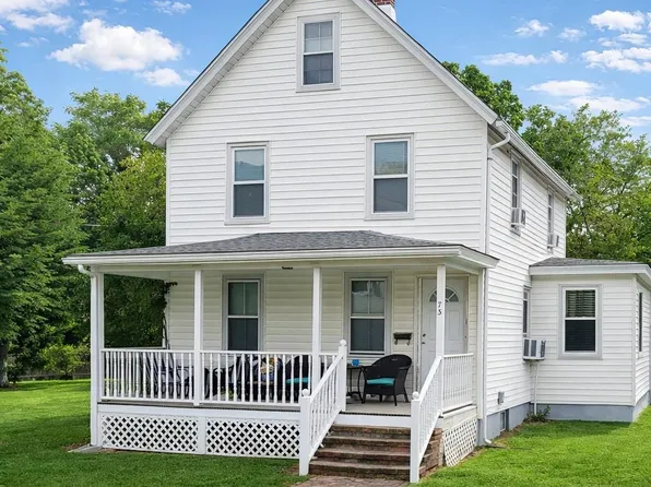 73 S Myrtle St, Vineland, NJ 08360