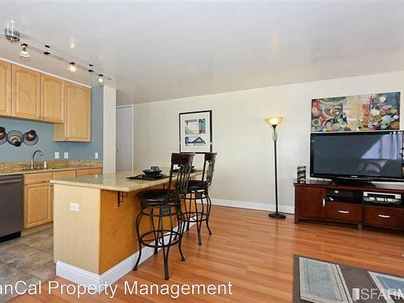 3rd image of 1001 Pine St Unit 509
