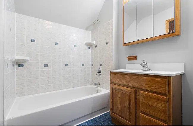 1067 Hatch Ave #2 — Photo 5