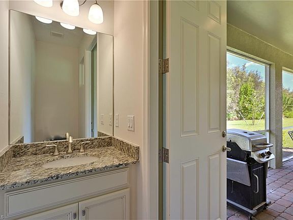 4th image of 3216 Royal Gardens Ave