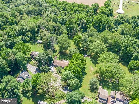 4th image of 152 Hopewell Rd