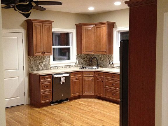 3rd image of 23 Bedford St #1