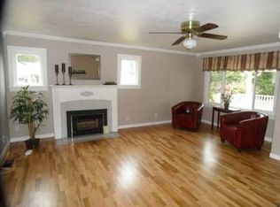 2615 S Bay Rd NE, Olympia, WA 98506