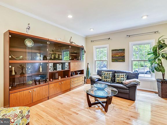 4th image of 15124 Wetherburn Dr