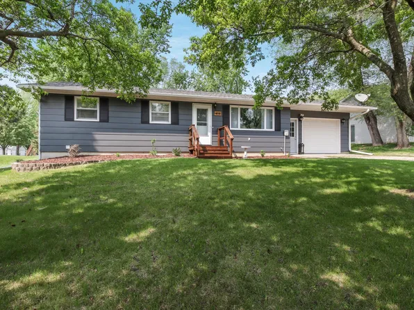 414 Lee St, Durand, WI 54736