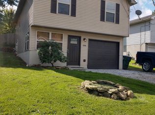 1306 Valley Ave, Barberton, OH 44203