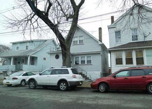 2nd image of 172 Albion Ave