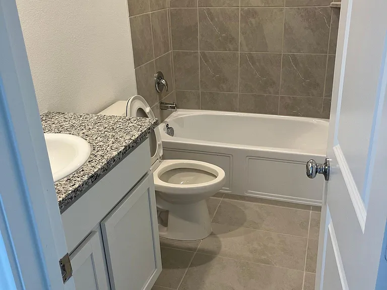 1507 Forge Pond Ln — Photo 12