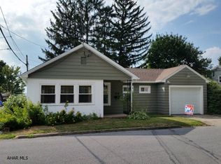 107 N Mulberry St, Martinsburg, PA