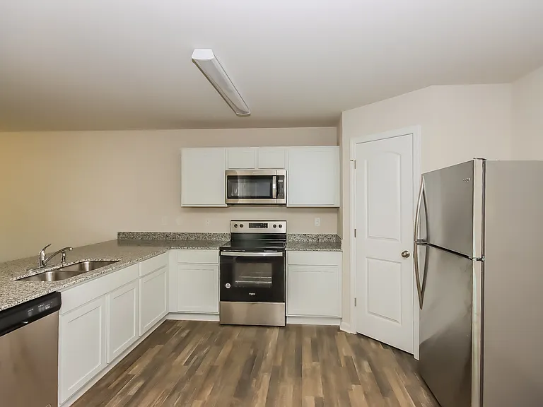 125 Zach Dr — Photo 8
