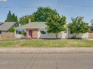 1622 SE Davis St, McMinnville, OR 97128