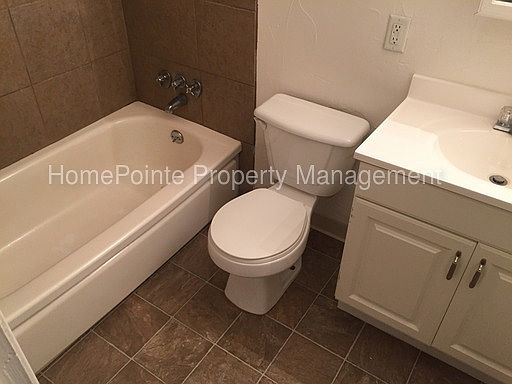 4th image of 1104 Evelyn Ln APT D