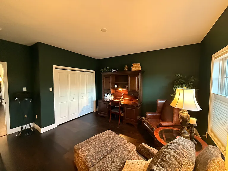 170 Victoria Ln — Photo 6