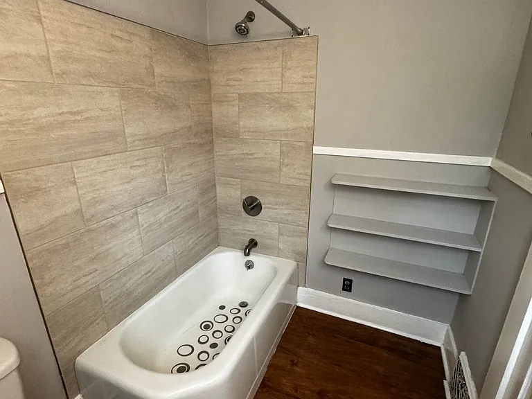 826 Columbia Ave #4 — Photo 4