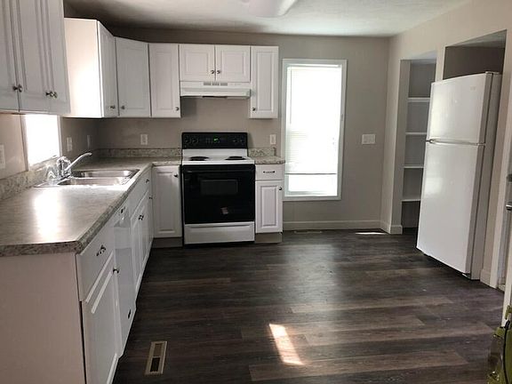 5th image of 315 N 1st St