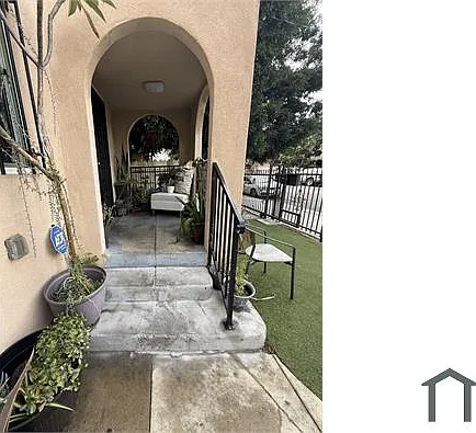 3 bed, $2,970 — Photo 3
