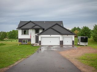35682 London St NE, Cambridge, MN 55008