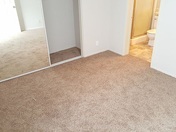 3rd image of 1225 Belmont Ave APT 203