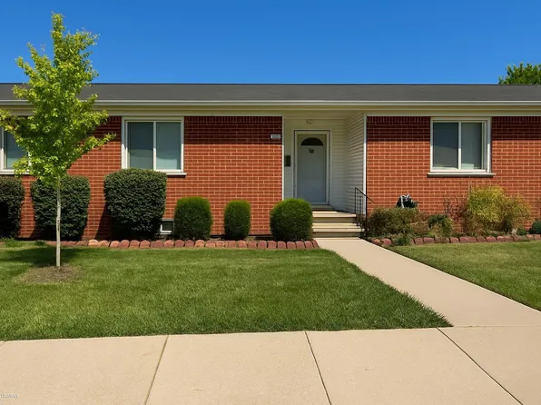 8755 Sterling St, Center Line, MI 48015