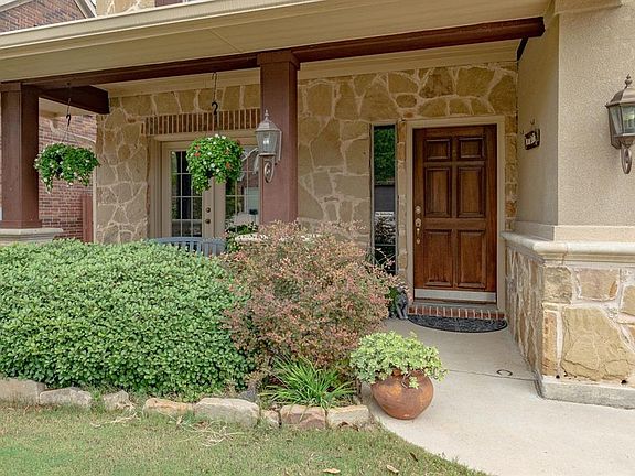 2nd image of 12720 Connemara Ln