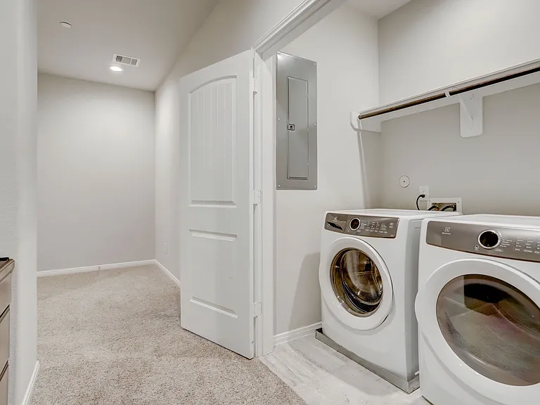 2714 Veranda Fls — Photo 14