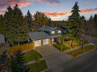 263 S Silvergrove Pl NW, Calgary, AB T3B 4T5