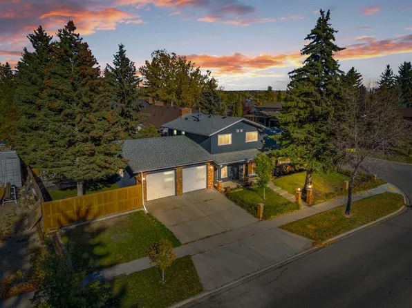 263 S Silvergrove Pl NW, Calgary, AB T3B 4T5