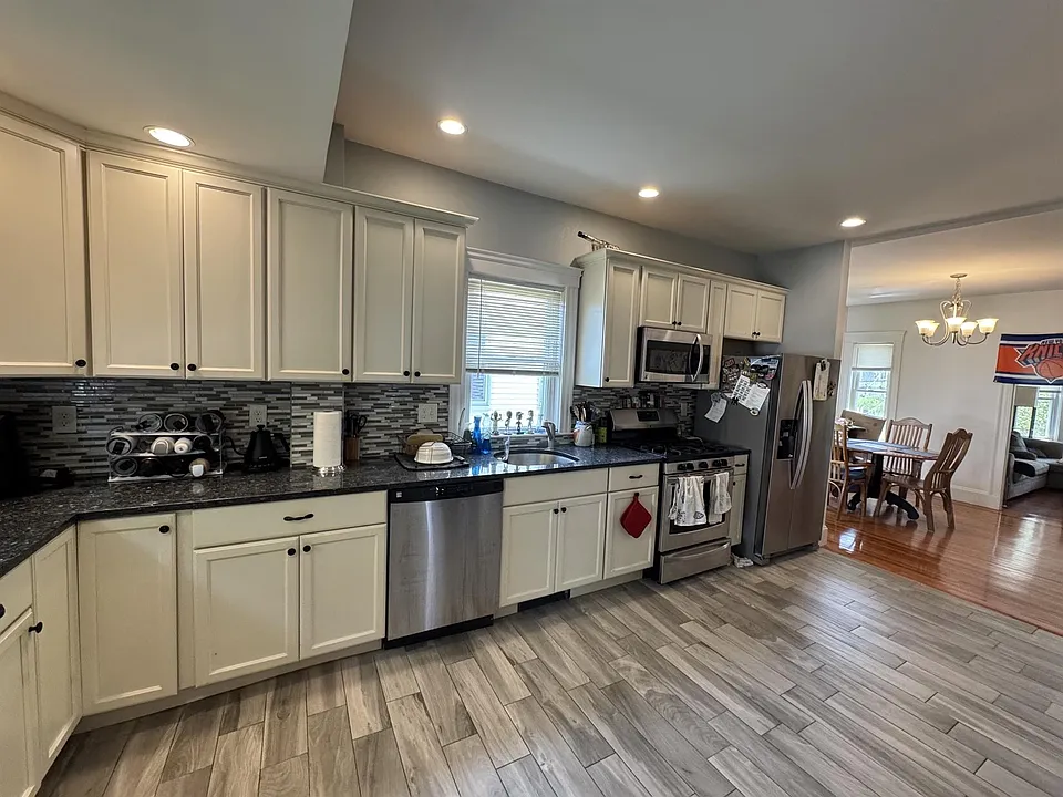 88 Bristol Rd #2