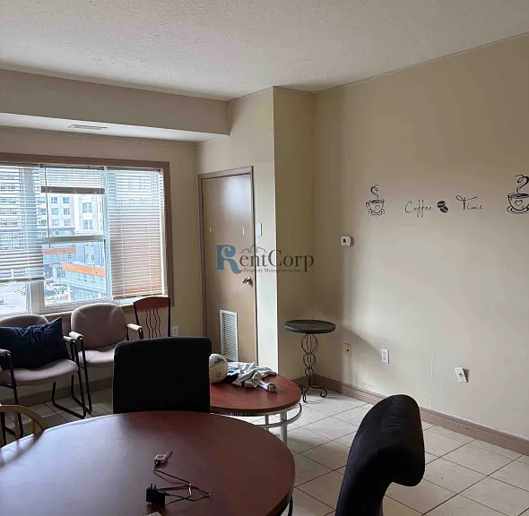 603 Lester St #1 — Photo 5