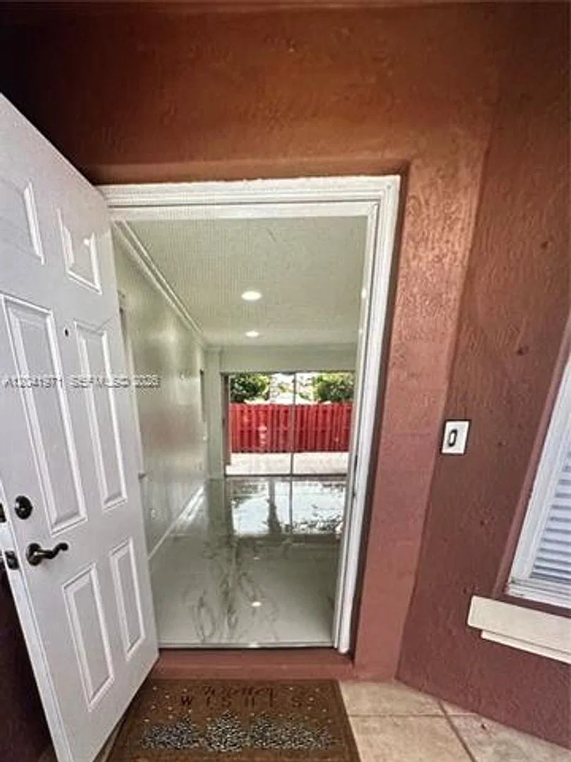 7001 SW 164th Ct th 7001, Miami, FL 33193 — Photo 4