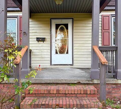 5th image of 102 Keller Court