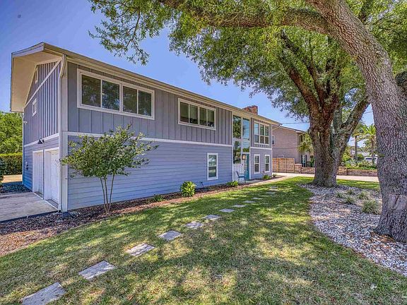 3rd image of 970 Aquamarine Dr