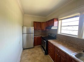 105 W. Cherry, W