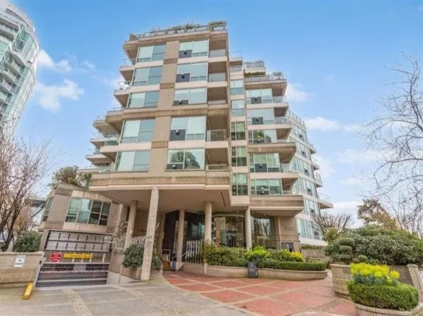 1600 Hornby St #504, Vancouver, BC V6Z 2S4