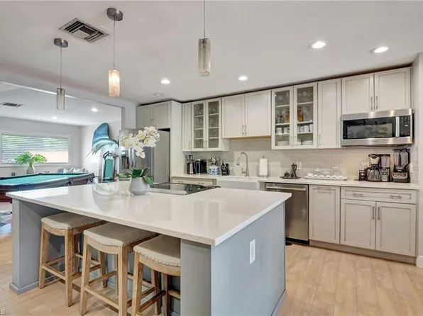 1387 28th AVE N, NAPLES, FL 34103