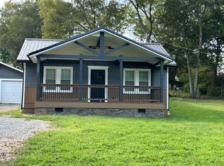 1203 Bell Ave E, Lenoir City, TN 37772