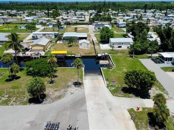 7144 Ladyfish Dr, Saint James City, FL 33956