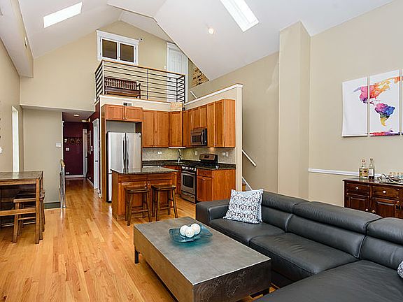 4th image of 1542 N Bosworth Ave #3