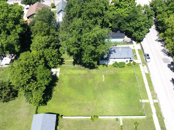 314 S Franklin St, Janesville, WI 53548