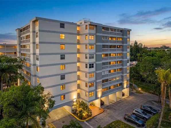 3301 Spanish Moss Ter APT 405, Lauderhill, FL 33319