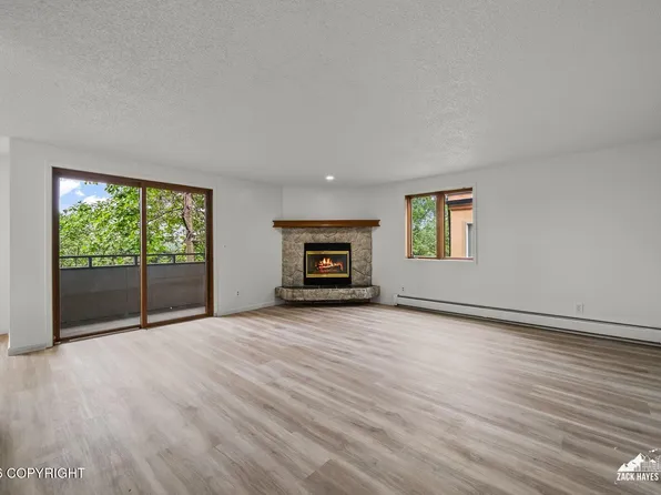 201 Barrow St APT 209, Anchorage, AK 99501