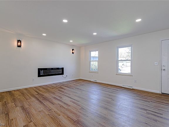 4th image of 4767 Marcie Dr