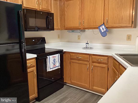 5th image of 2200 Cantley Dr