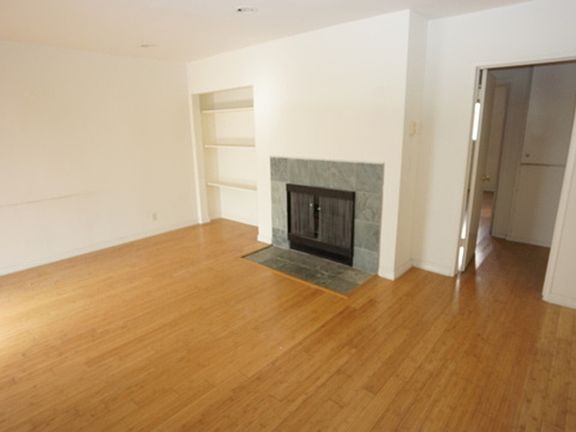 3rd image of 1033 6th St APT 106