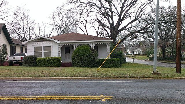 1st image of 809 E Park Ave