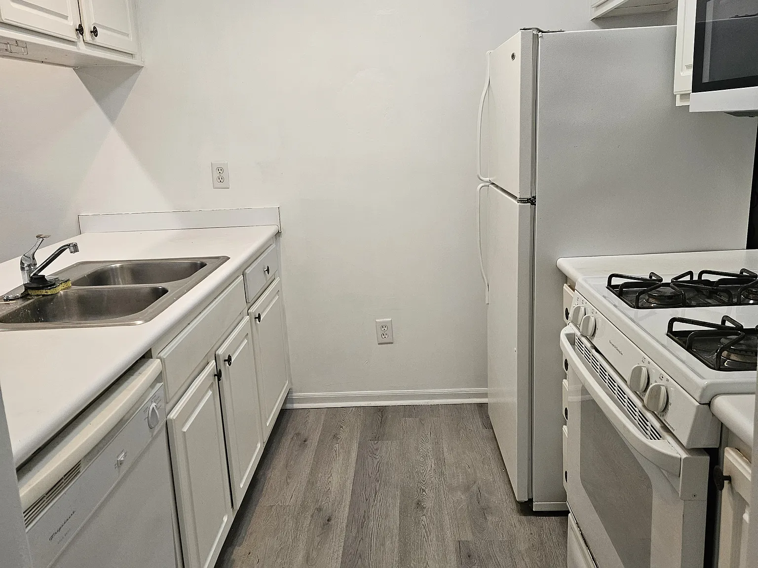 6737 Lagrange Dr — Photo 4