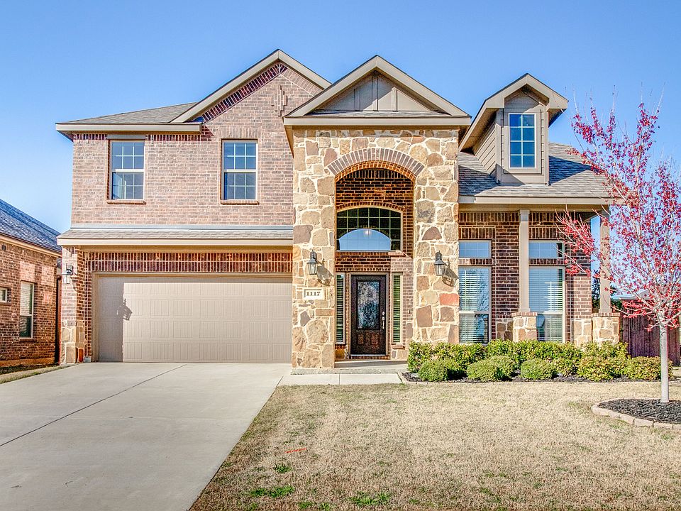 1117-lake-forest-trl-little-elm-tx-High-Res-1.jpg