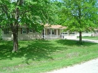 304 N 3rd St, Trimble, MO 64492